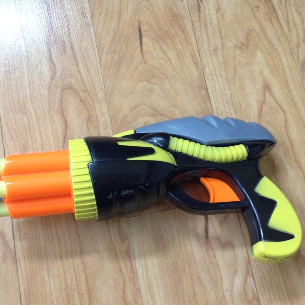 Buzz Bee gun Air Blasters with Soft Foam Darts